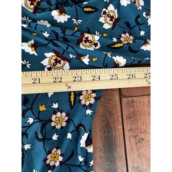 Liz Claiborne Petite XXL Floral Blouse 3/4 Slvs Liquid Knit - Picture 9 of 10